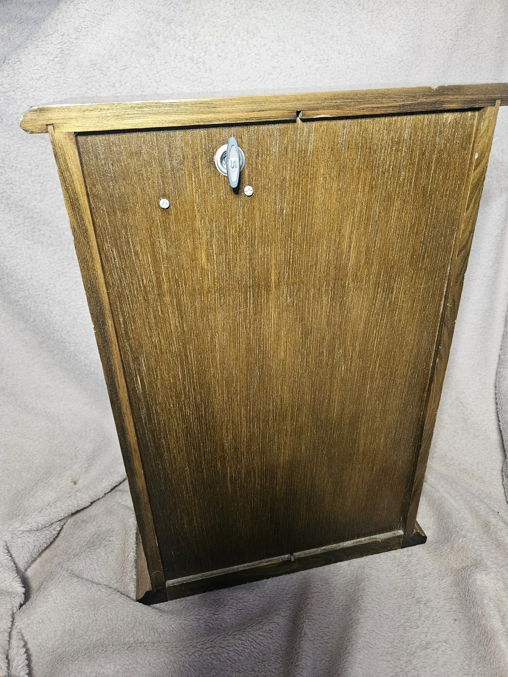 Vintage Avon Jewelry Music Box/Cabinet